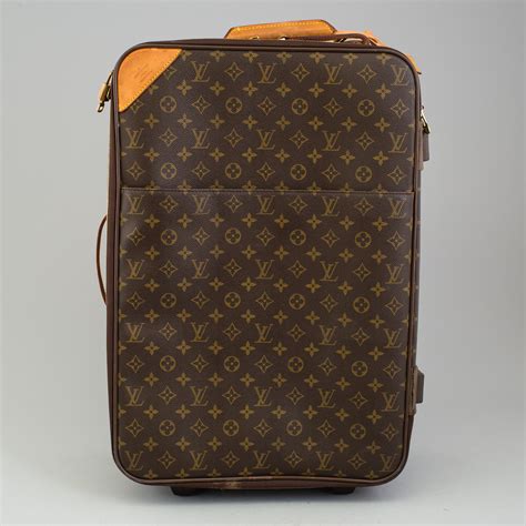 valise lv|lv luggage with wheels.